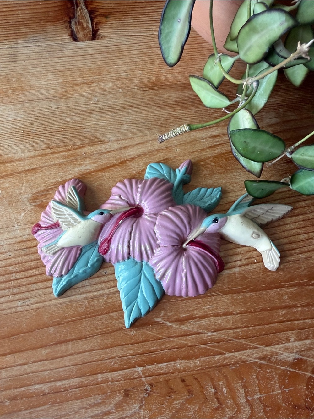 Vintage Hummingbirds & Hibiscus Wall Accent